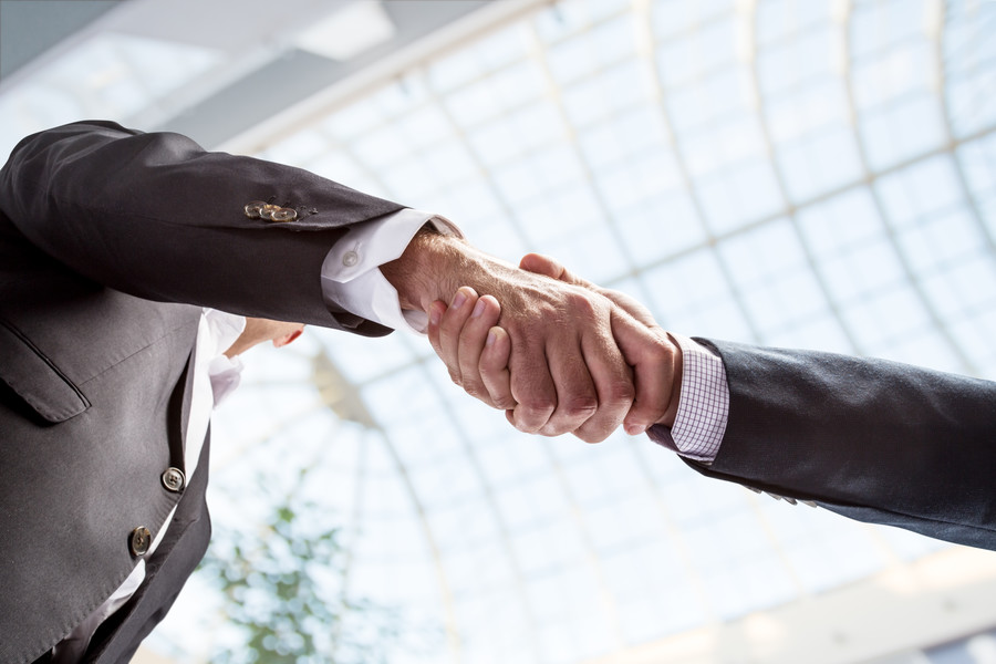 合同違約與疫情:深圳合同法律師回答法律責(zé)任的邊界與挑戰(zhàn)