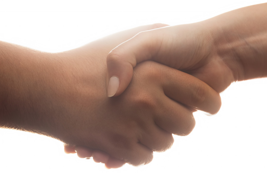 深圳律師咨詢網(wǎng)視角:健橋醫(yī)院販賣出生證明案的法律審視與思考