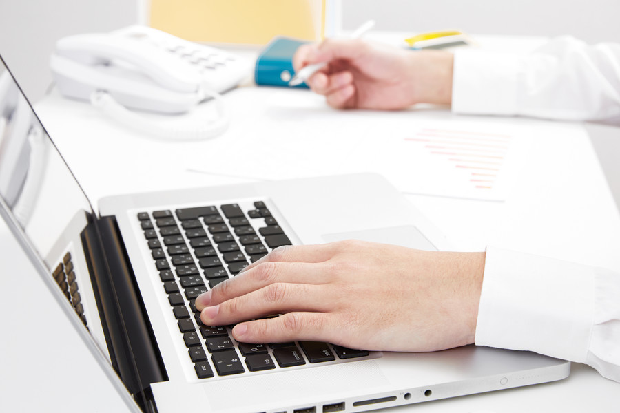 深圳刑事律師解讀:親友非法牟利罪的判刑標(biāo)準(zhǔn)