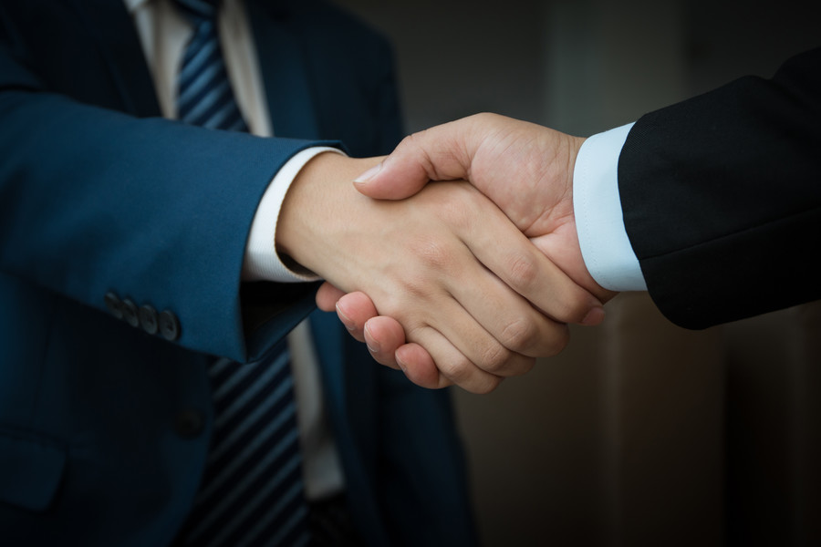 南山區(qū)律師解讀:“AI合成謠言”背后的法律紅線與社會(huì)警示