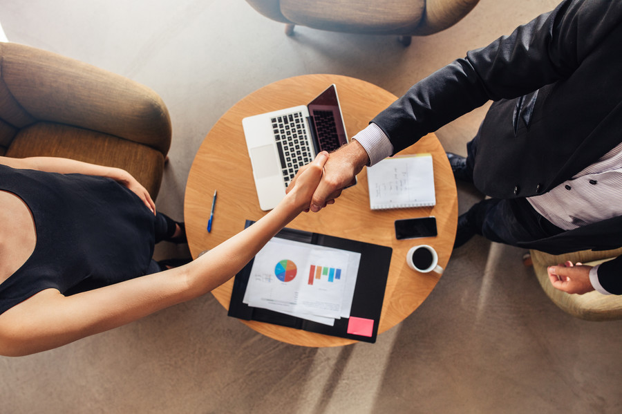 深圳房產(chǎn)合同律師解析:租房合同違約責(zé)任如何處理