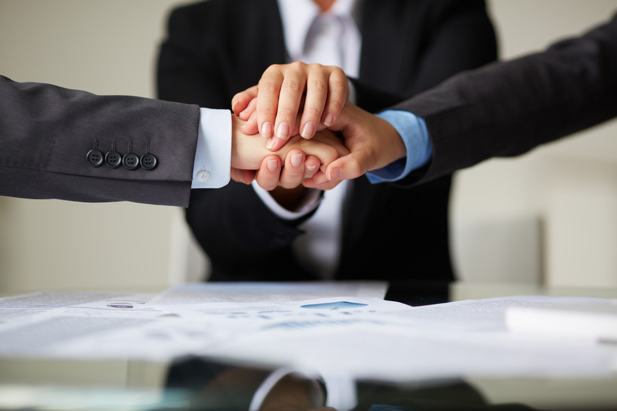 深圳勞動法律師:經(jīng)濟(jì)補(bǔ)償金與賠償金能否同時主張的深度剖析