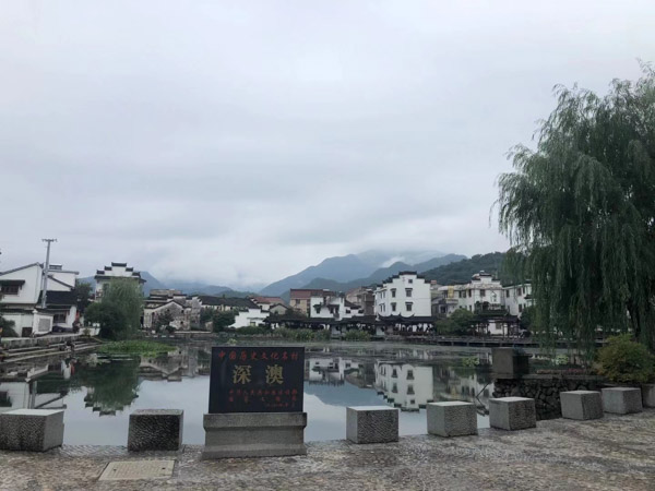 深圳房產(chǎn)咨詢律師告訴您一房二賣的情況中開發(fā)商應(yīng)先履行哪個合同