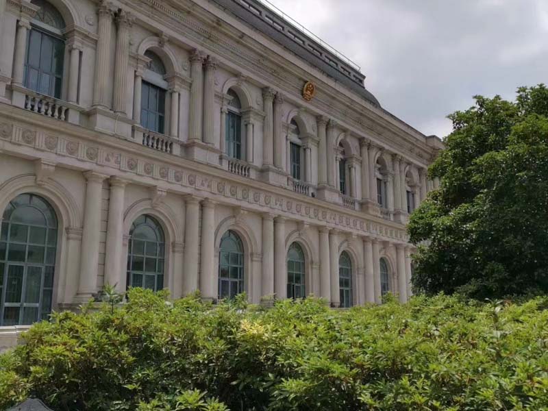 鄰里糾紛導(dǎo)致受傷，法院怎么判？深圳損害賠償律師最新解讀