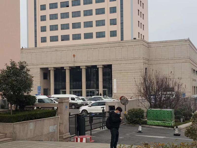 深圳股權(quán)糾紛律師對(duì)于股東死亡后合法繼承人對(duì)股東繼承資格的問(wèn)題解析