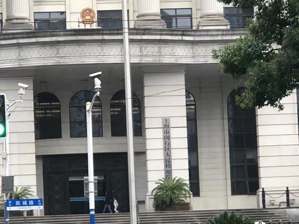 深圳律師來講講實習(xí)醫(yī)生擅自在院外為患者行整容手術(shù)如何處理